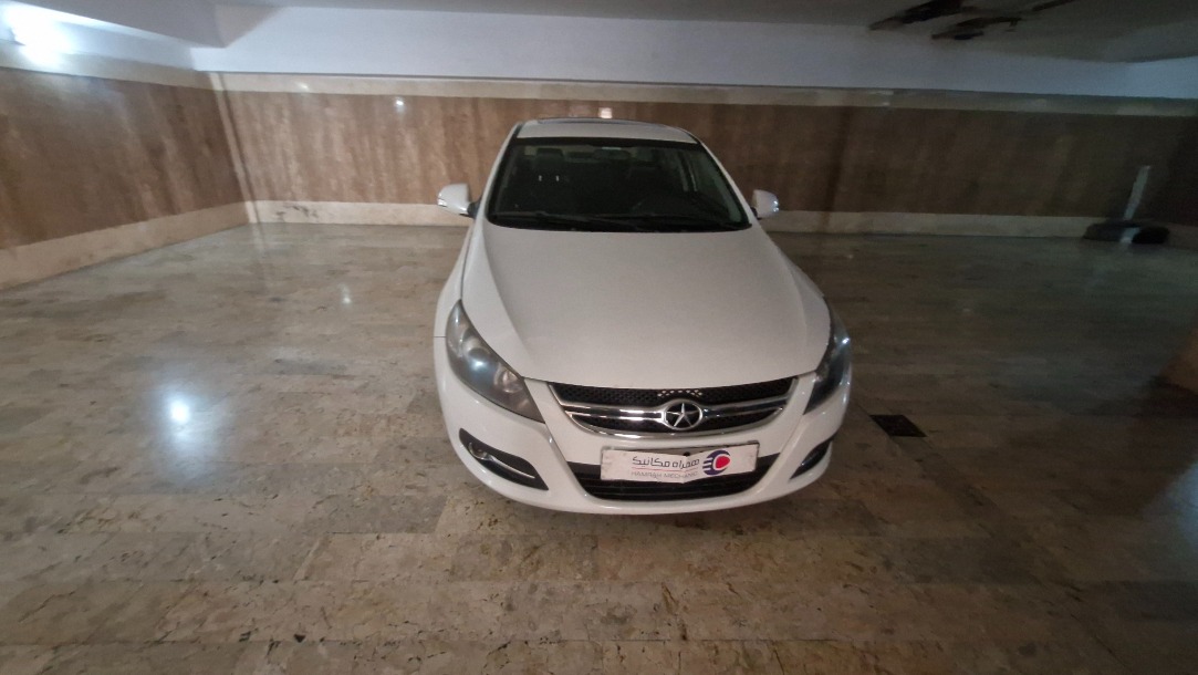 جک J5  اتوماتیک 1800