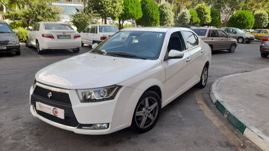 ایران خودرو دنا پلاس ۱۴۰۲