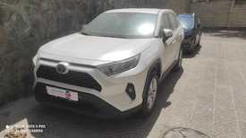 toyota-rav4-hybrid-image