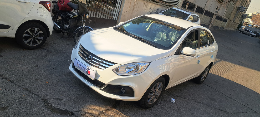 جک J4  مدل 1404