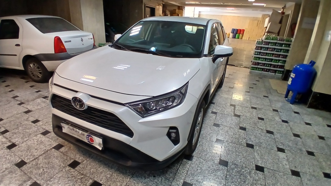 toyota-rav4-image