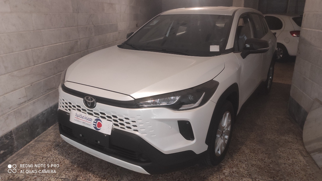 toyota-corolla cross-image