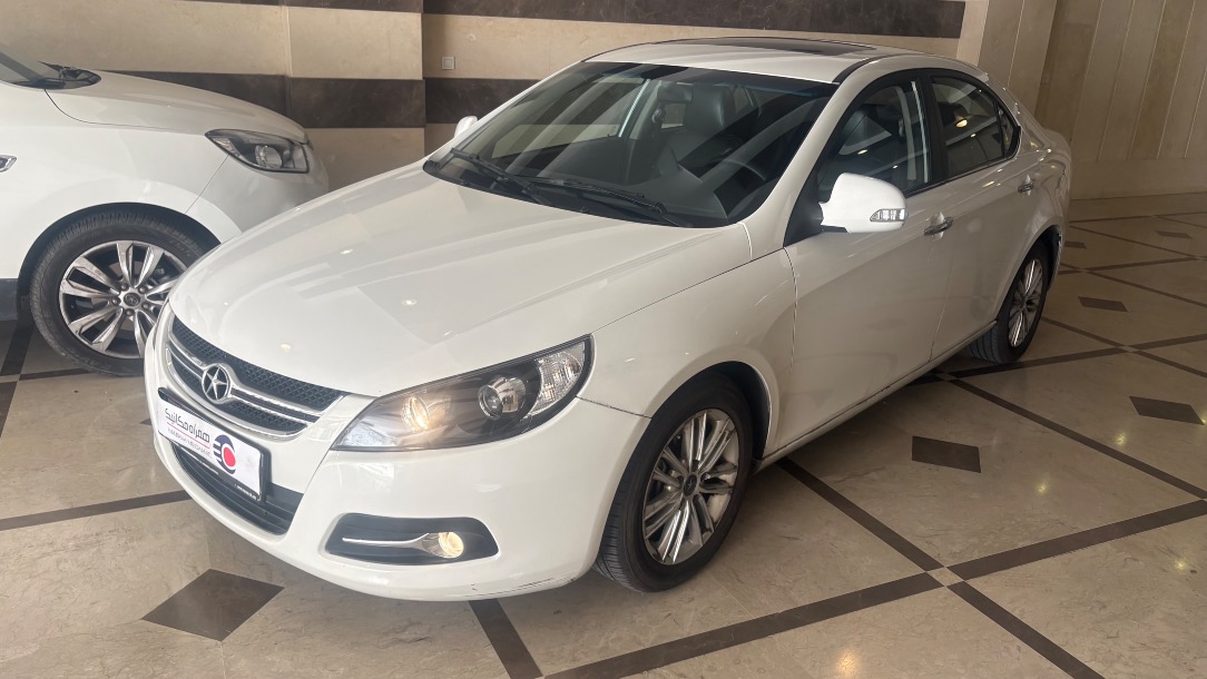 جک J5  اتوماتیک 1800