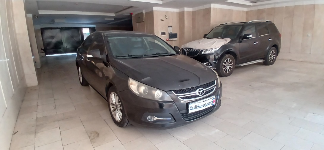جک J5  اتوماتیک 1800