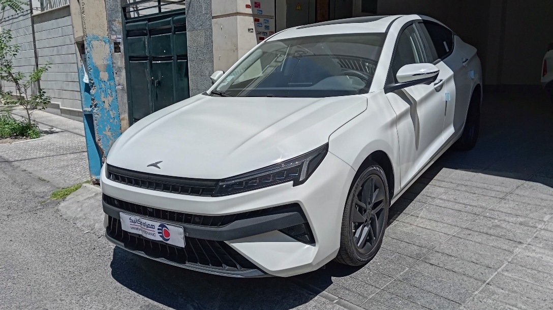 KMC J7  مدل 1404